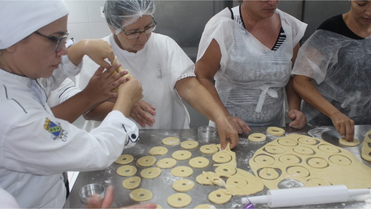 Bolo de festa é furtado no Rio por motorista de app, diz empresária: 'Nunca  vi isso na minha vida', Rio de Janeiro