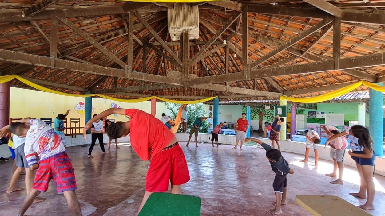 Jogar Capoeira  Enciclopédia Itaú Cultural