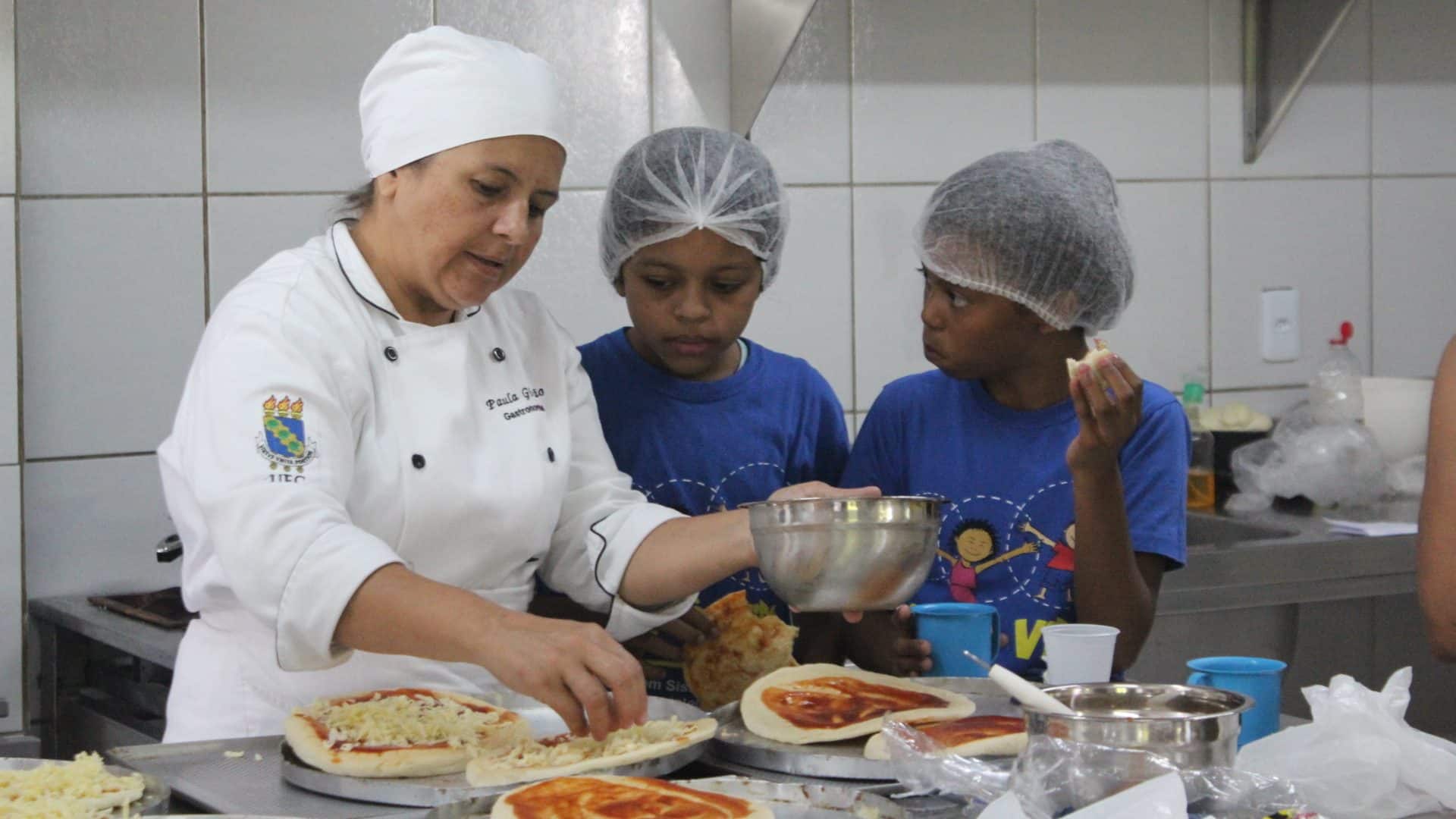 Bolo mini com 16 espaços para crianças, casa de bonecas educativa